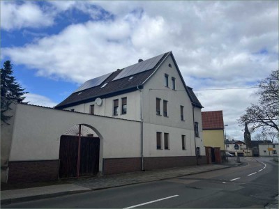 Mehrfamilienhaus/Mehrgenerationenhaus drei Wohneinheiten 1.940 m² Grundstück in Eisleben OT Polleben