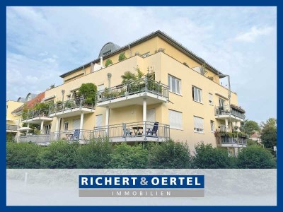 www.r-o.de +++ vermietete Maisonettewohnung mit großer Dachterrasse und Blick