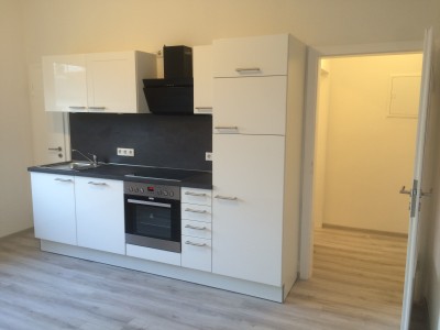 renovierte 2-Raum-Wohnung (39qm) mit hochwertiger Einbauküche und gehobenem Bad im ruhigen Altenbochum (Goystr. 55)