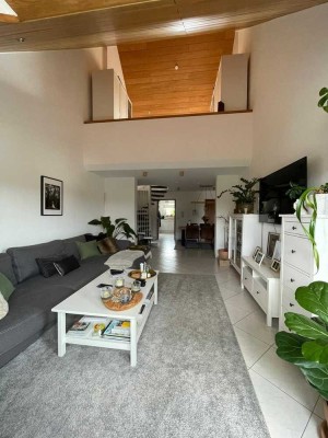 Familienfreundliche 4,5 Zi. Maisonettewohnung in Frankfurt