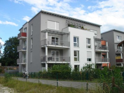 Gehobene, zentrale 1 ZKnB Whg., mit EBK, Balkon u. TG, nahe Uni / FH, und DB Haltepkt. sofort frei!