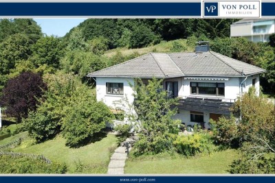 WOHNEN IM GRÜNEN: GROßZÜGIGES GRUNDSTÜCK MIT TRAUMHAFTEM PANORAMABLICK
