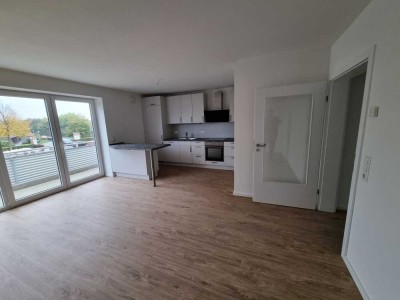 TARP: Moderne 3-Zimmer-Wohnung mit großzügiger Balkonterrasse in gepflegtem Neubau