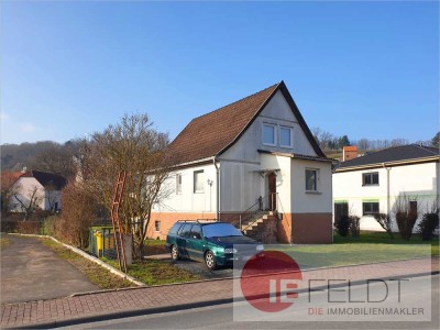 Einfamilienhaus mit großem Garten für Paar oder Familie - zum Einziehen & es sich schön herrichten!