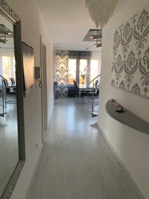 4 -Zimmer-Komfort- Maisonette-Wohnung (modern möbliert/teilmöbliert) mitten in Ostfildern-Nellingen