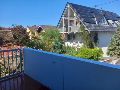 Frisch renoviert & lichtdurchflutet –  3-Zimmer-Wohnung mit Balkon