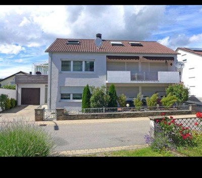 3-Zimmer-DG Wohnung mit EBK in Wiernsheim