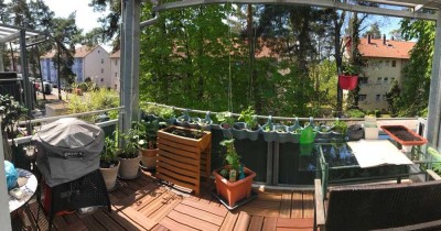 Von privat: Exklusive, geräumige 2-Zimmer-Wohnung mit Balkon in Fürth/Stadeln