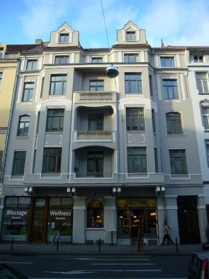 Wohnen im Herzen der List: sanierter Altbau - 3 Zimmer mit hofseitigem Balkon