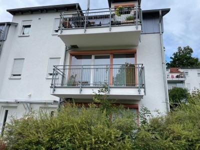 Helle und freundliche Wohnung in schöner Lage von Gomaringen