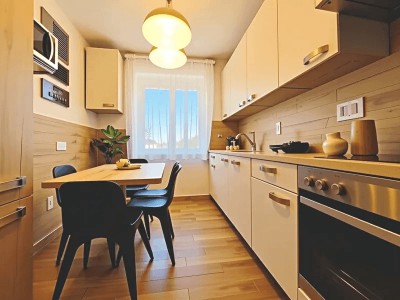 Top-sanierte 3-Zimmer-Wohnung in zentraler Lage – Erstbezug ab September 2025