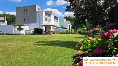 FAMILIENGLÜCK PUR – LICHTDURCHFLUTETES EFFIZIENZHAUS MIT VIEL PLATZ UND GROßEM GARTEN