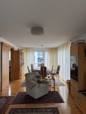 Attraktive 3,5-Zimmer Wohnung mit Balkon im 3. OG in Ostfildern