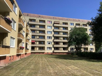 Schicke 3-Zimmer-Hochparterre-Wohnung mit Balkon