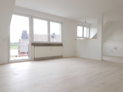 Helle 4-Zimmer DG in NE-Grimlinghausen mit Balkon
