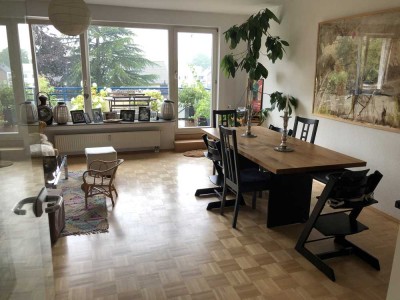 Sehr helle Dachgeschosswohnung in Bestlage von Beuel