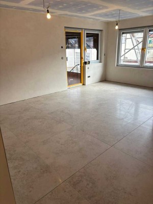 Geschmackvolle, sanierte 3-Raum-Wohnung mit gehobener Innenausstattung mit EBK in Loffenau