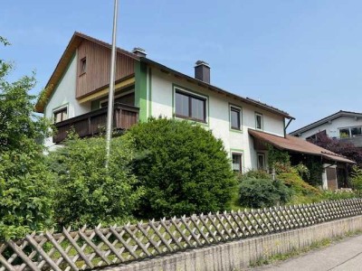 Viel Platz für die Familie - Zweifamilienhaus in Biessenhofen