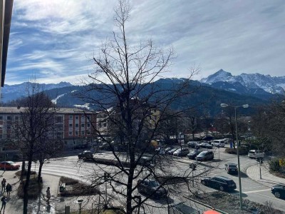 Charmante 2-Zimmer-Wohnung in Spitzenlage und Blick auf die Zugspitze in Garmisch-Partenkirchen