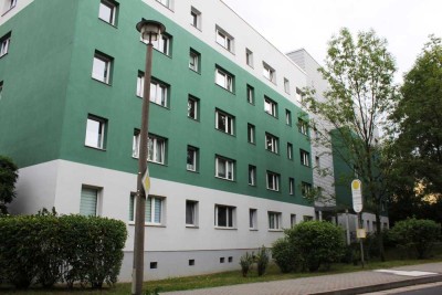 Sehr günstige, kleine  Wohnung mit Fahrstuhl