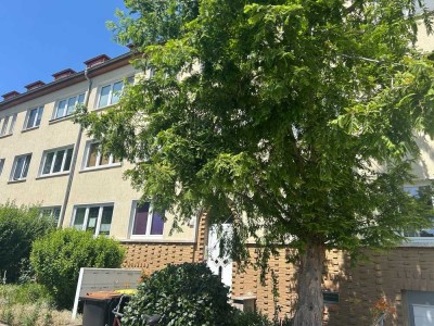 ANDREASVORSTADT- SCHÖNE GEPFLEGTE DACHGESCHOSSWOHNUNG INKL.GARAGE