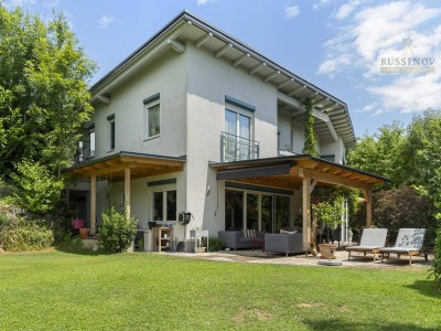 Wohlfühloase mit Wellness &amp; Weitblick – Einfamilienhaus in Moosburg