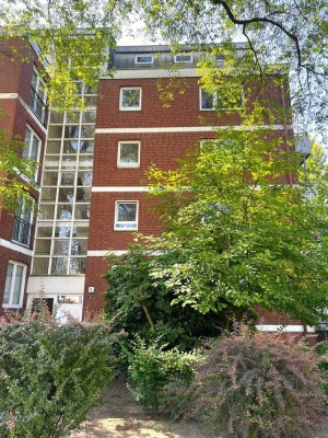 Ruhepol im Grünen: Gemütliche Wohnung mit Sonnenbalkon in idyllischer Sackgassenlage