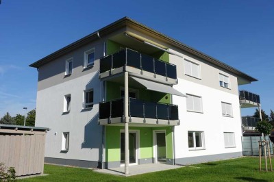 Idyllisch gelegene, exklusive Eigentumswohnung mit Terrasse u. Carport in Stendal