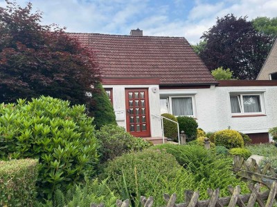 Gemütliche 3 Zimmer Doppelhaushälfte mit Vollkeller, Garage und Wintergarten