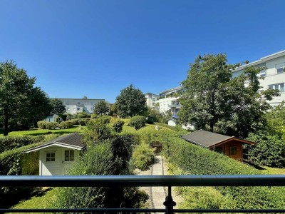 Geothermie, schön geschnitten, bezugsfrei in Top-Lage, Balkon und Ausblick in grüne Park-Landschaft