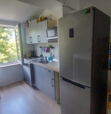 Geschmackvolle 2-Zimmer-Dachgeschosswohnung mit gehobener Innenausstattung in Augsburg