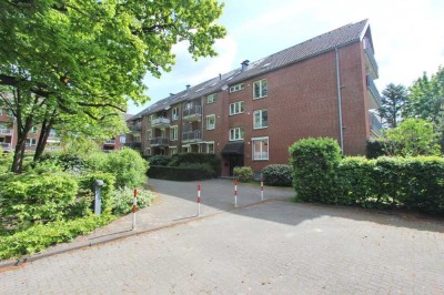 Geräumige 3-Zimmer-Wohnung mit sonniger Loggia in Halstenbek