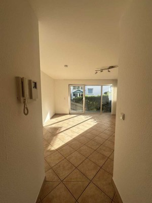 Frisch renovierte 3-Zimmer-Wohnung mit Terrasse, Fußbodenheizung & Stellplatz in Hofheim-Marxheim