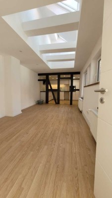 ruhige 2 Zi Wohnung in Innenstadt, Innenhoflage