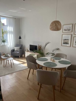 Lichtdurchflutete gemütliche Wohnung