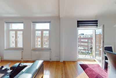 DREAMHOUSE Immobilien: Charmante Altbauwohnung mit zwei Bädern