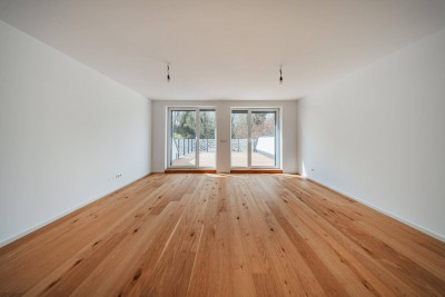 LICHTDURCHFLUTETE 3-ZIMMER-WOHNUNG MIT TERRASSE