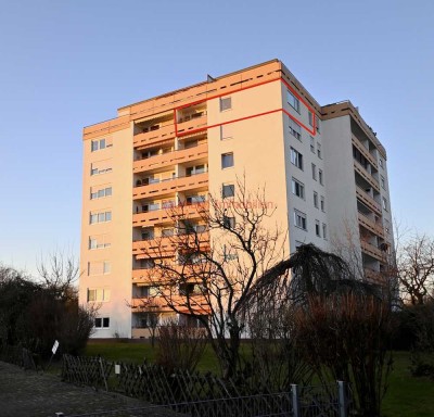 Helle und langjährig vermietete 3-ZKB-Wohnung mit Blick über den Hardtwald