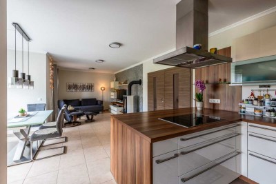 Toskana-Haus mit Pool und Doppelgarage – Ruhe, Komfort und Top-Lage nahe München