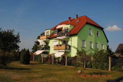 Schöne und ruhige 3-Raum Eigentumswohnung mit Balkon