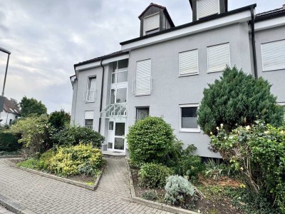 Frisch renovierte 3-Zimmer-Wohnung mit Balkon und Carport