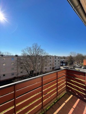 Wunderschöne Wohnung mit Balkon.