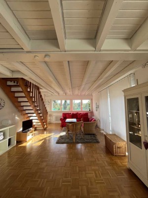 Helle, möblierte 3-Zimmer Maisonette-Wohnung mit Balkon in Freiburg-Betzenhausen