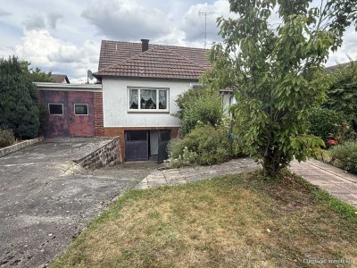 Einfamilienhaus mit schönem Garten und viel Potenzial