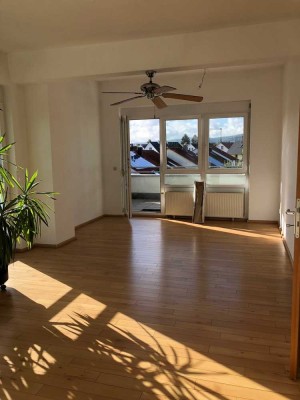 Exklusives Penthouse mit großer Terrasse sowie 2 Tiefgaragenstellplätze in Top Lage / Bezugsfrei