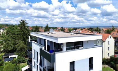 Von Privat: seltene Gelegenheit - Penthouse mit riesiger Dachterrasse, Aufzug, EEK A+