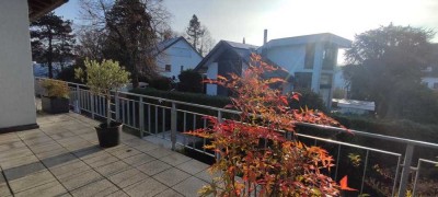 Neue Einbauküche inklusive! Schicke 2-Raum-Wohnung mit großem Südbalkon in gesuchter Lage.