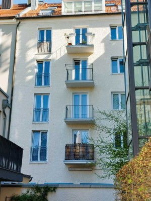 TOP LAGE: Charmante 1 Zimmer-Wohnung mit Wohnküche in Schwabing, Uninähe