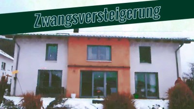 --Zwangsversteigerung--  Großes Einfamilienhaus mit Doppelgarage