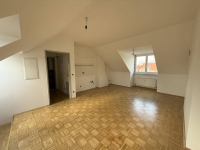 +Provisionsfrei+ Jakomini/Steyrergasse - Frisch saniert mit Blick auf Schlossberg - Ideal für Eigennutzer oder Anleger